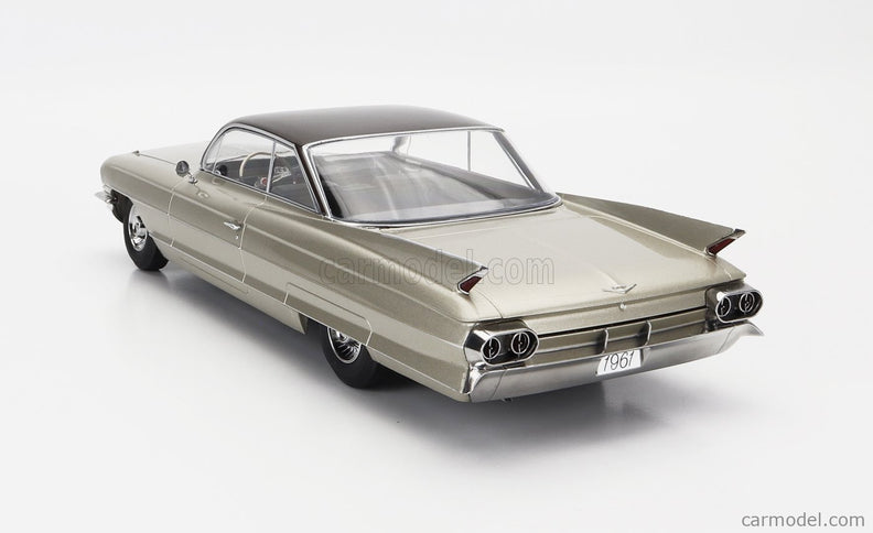 Cadillac Series 62 Coupe Deville 1961 1:18 KK Scale béžová hnedá