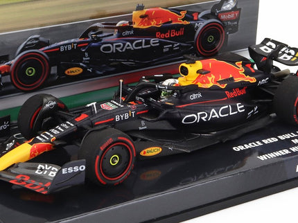 RED BULL | F1  RB18 TEAM ORACLE RED BULL RACING N 1 WORLD CHAMPION WINNER HUNGARIAN GP 2022 MAX VERSTAPPEN | MATT BLUE YELLOW RED