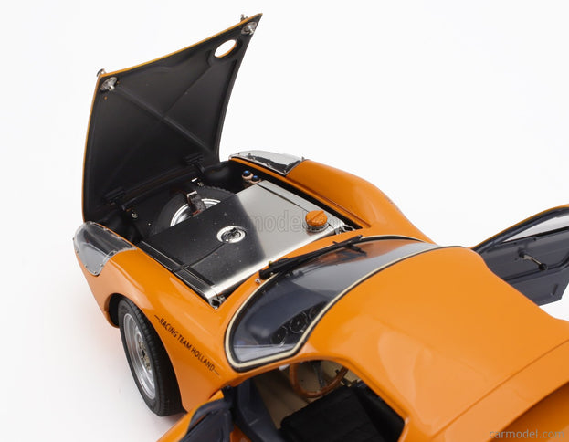 Porsche 904 Carrera GTS ch.904-055 N°45 1000km Nurburgring 1964 Gerhard Koch - Ben Pon 1:18 CMC červená