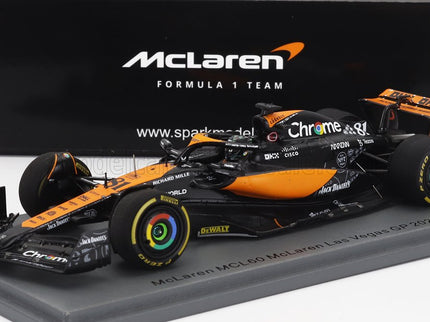 McLAREN | F1  MCL60 TEAM McLAREN N 81 LAS VEGAS GP 2023 OSCAR PIASTRI | ORANGE BLUE BLACK