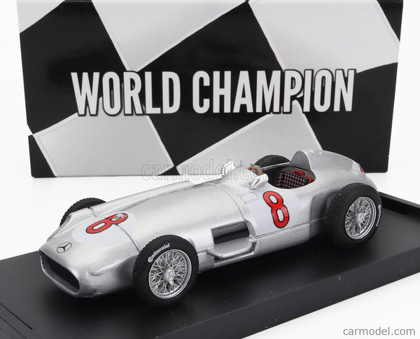 Mercedes Benz F1 W196 N°8 Majster Sveta Víťaz Dutch GP 1955 Juan Manuel Fangio 1:43 Brumm strieborná