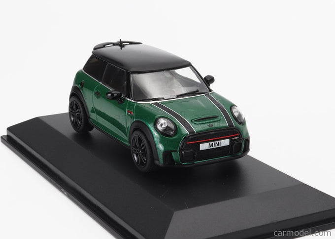 Mini Cooper John Works Jcw F56 2023 1:43 Solido zelená