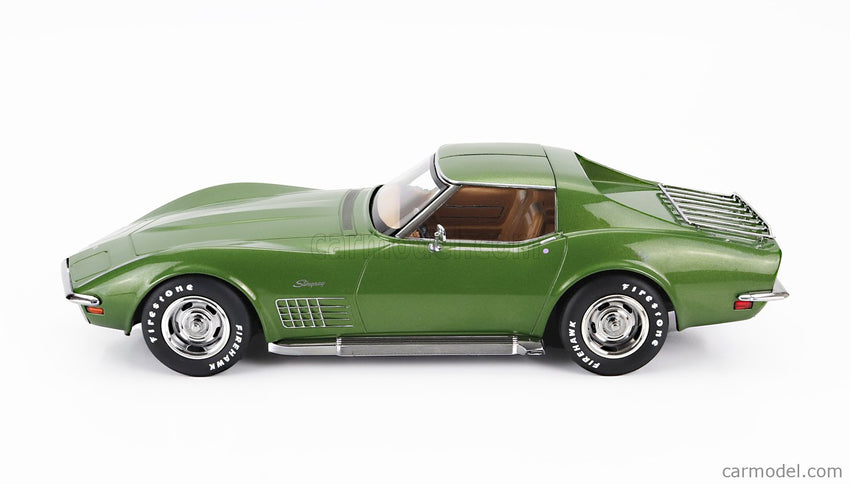 Chevrolet Corvette C3 1972 - With Removable Roof Parts 1:18 KK Scale zelená