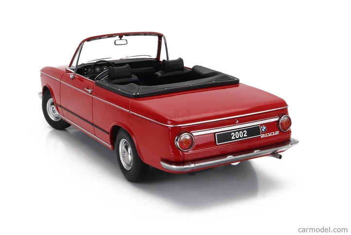 BMW 2002 Cabriolet 1968 - With Removable Soft-Top 1:18 KK Scale červená