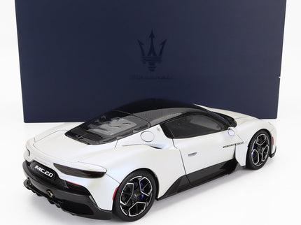 Maserati MC20 Gloss Black Roof 2020 1:18 BBR Models biela Audace - biela