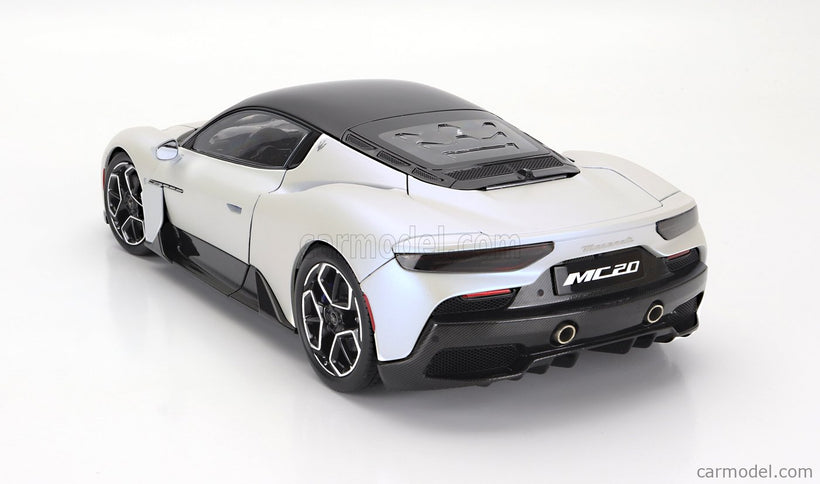 Maserati MC20 Gloss Black Roof 2020 1:18 BBR Models biela Audace - biela