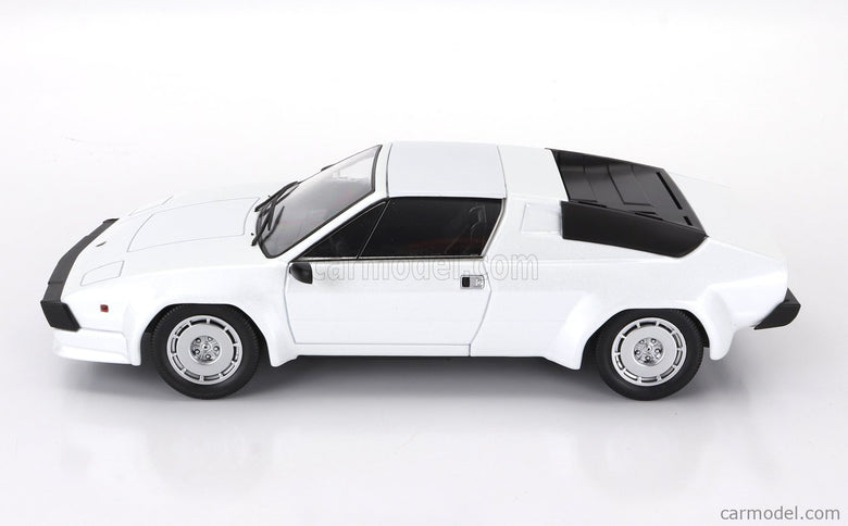 Lamborghini Jalpa 3500 1982 1:18 KK Scale biela