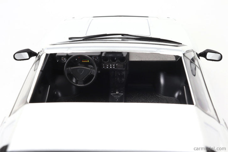 Lamborghini Jalpa 3500 1982 1:18 KK Scale biela