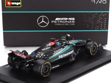 MERCEDES GP | F1  W15 EQ PERFORMANCE TEAM AMG PETRONAS MOTORSPORT N 63 SEASON 2024 GEORGE RUSSELL - WITH PILOT AND SHOWCASE | BLACK SILVER GREEN