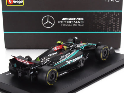 MERCEDES GP | F1  W15 EQ PERFORMANCE TEAM AMG PETRONAS MOTORSPORT N 44 SEASON 2024 LEWIS HAMILTON - WITH PILOT AND SHOWCASE | BLACK SILVER GREEN