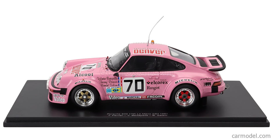 Porsche 911 934 3.0L Turbo Team Perrier N°70 24h Le Mans 1981 Thierry Perrier - Valentin Bertapelle - Bernard Salam 1:18 Spark Model ružová