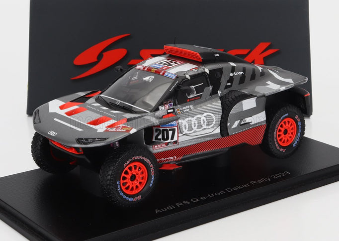 AUDI | Q E-TRON RS TEAM AUDI SPORT N 207 RALLY DAKAR 2023 CARLOS SAINZ - LUCAS CRUZ | GREY SILVER BLACK