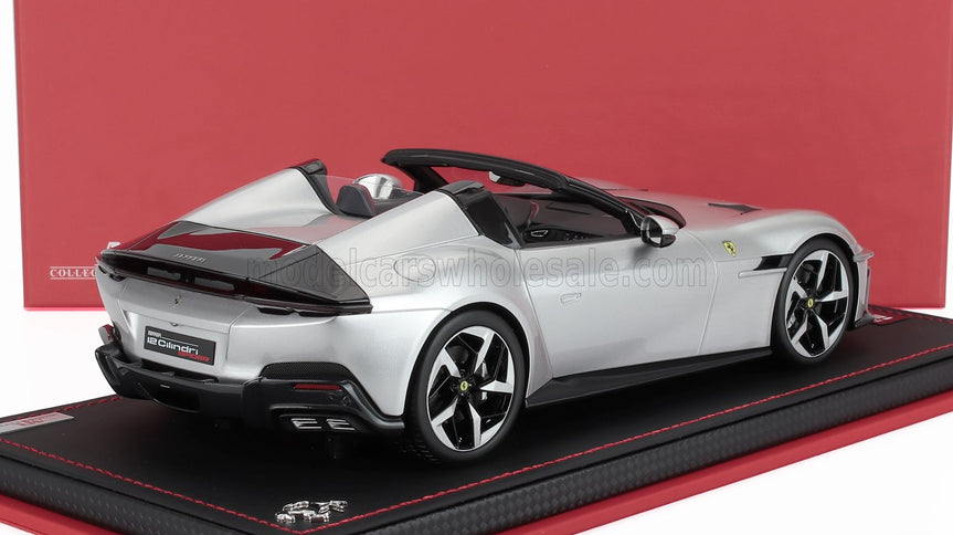 FERRARI | 12CILINDRI SPIDER V12 830cv 2024 - CON VETRINA - WITH SHOWCASE | ARGENTO NURBURGRING - SILVER