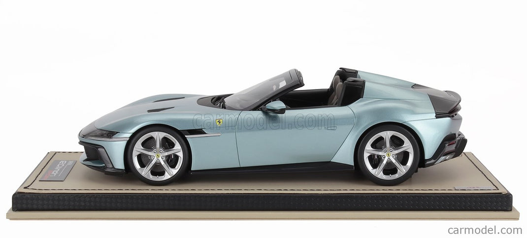 Ferrari 12CILINDRI Spider V12 830cv 2024 1:18 MR Models bledomodrá Trevi - svetlomodrá metalická
