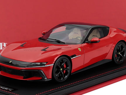 FERRARI | 12CILINDRI COUPE V12 830cv 2024 - CON VETRINA - WITH SHOWCASE | ROSSO SCUDERIA - RED