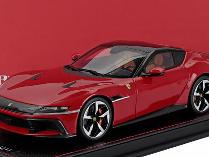 FERRARI | 12CILINDRI COUPE V12 830cv 2024 - CON VETRINA - WITH SHOWCASE | ROSSO CORSA - RED