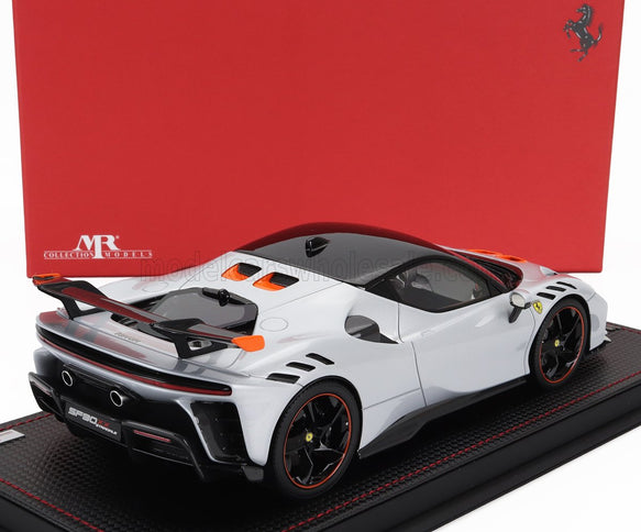 FERRARI | SF90 XX STRADALE 2024 - CON VETRINA - WITH SHOWCASE | BIANCO ARTICO - WHITE MET ORANGE BLACK