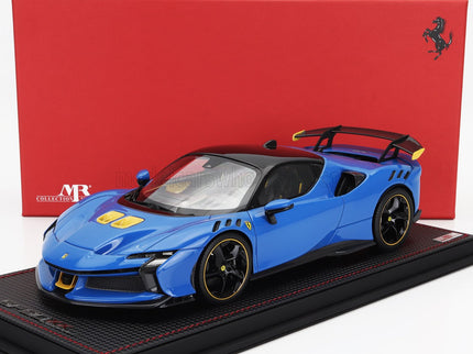 FERRARI | SF90 XX STRADALE 2024 - CON VETRINA - WITH SHOWCASE | AZZURRO DINO - BLUE YELLOW BLACK