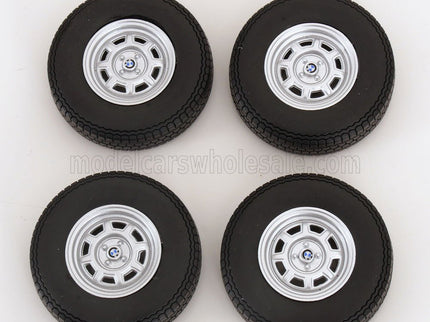 ACCESSORIES | SET 4X WHEELS AND RIMS FOR BMW 2002 1971 | BLACK CHROME