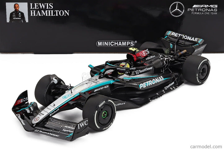 Mercedes Benz F1 W15 EQ Performance Team AMG Petronas Motorsport N°44 4. Miesto Austrian GP 2024 Lewis Hamilton 1:18 Minichamps čierna strieborná zelená