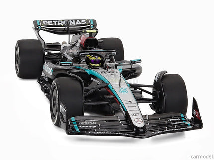 Mercedes Benz F1 W15 EQ Performance Team AMG Petronas Motorsport N°44 4. Miesto Austrian GP 2024 Lewis Hamilton 1:18 Minichamps čierna strieborná zelená