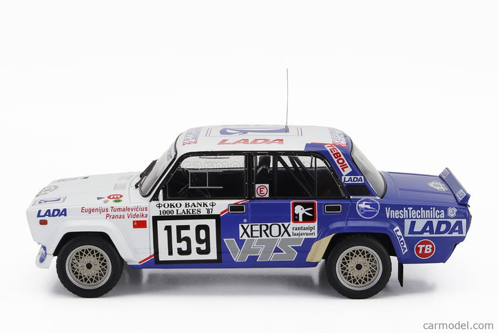 Lada Fiat 2105 Vfts N°159 Rally 1000 Lakes 1987 Eugenijus Tumalevicious - Pranas Videika 1:18 IXO Models biela modrá