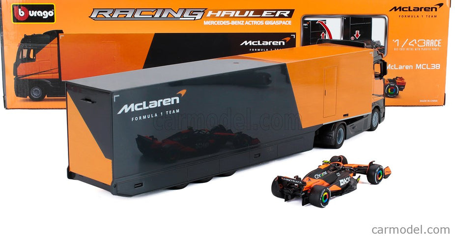 Mercedes Benz Actros 2 Gigaspace Nákladiak Car Transporter With F1 Mclaren MCL38 Team Mclaren N°4 Sezóna 2024 Lando Norris 1:43 Bburago čierna oranžová