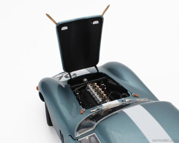 Ferrari 250 GTO Coupe N°24 12h Sebring 1962 Philip Hill - Olivier Gendebien 1:18 Kyosho modrá