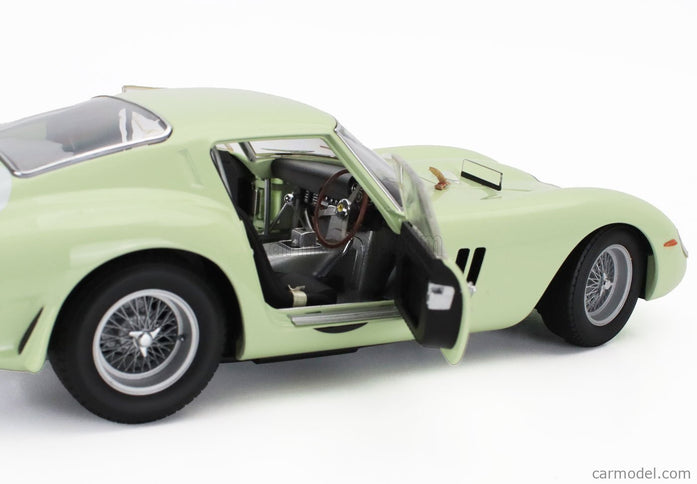 Ferrari 250 GTO RHD N°15 Víťaz Tourist Trophy Goodwood International 1962 Innes Ireland 1:18 Kyosho svetlozelená