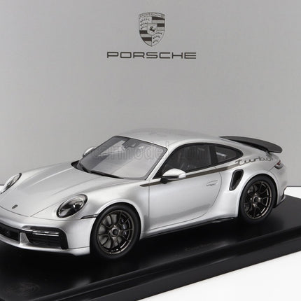 Porsche 911 992 Turbo Coupe 2024 - 50th Anniversary 911 Turbo 1:18 Spark Model strieborná