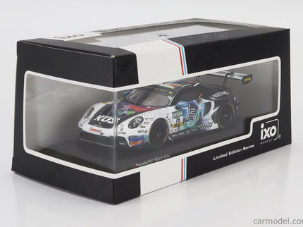 Porsche 911 992 GT3 R Team Kus Bernhard N°75 DTM Sezóna 2023 Laurin Heinrich 1:43 IXO Models biela čierna