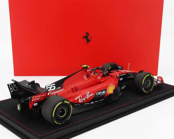 FERRARI | F1  SF-23 TEAM SCUDERIA FERRARI N 55 BELGIUM SPA GP 2023 CARLOS SAINZ - CON VETRINA - WITH SHOWCASE | RED BLACK