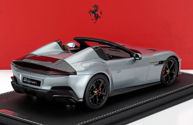 FERRARI | 12CILINDRI V12 830cv SPIDER OPEN 2024 - CON VETRINA - WITH SHOWCASE | GRIGIO TITANIO - GREY