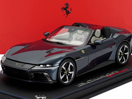 FERRARI | 12CILINDRI V12 830cv SPIDER OPEN 2024 - CON VETRINA - WITH SHOWCASE | BLU ROMA - BLUE MET