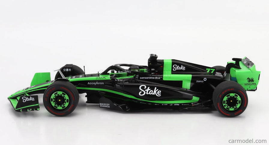 Sauber F1 C44 Team Stake Kick N°77 Japan GP 2024 Valtteri Bottas 1:18 Solido zelená čierna