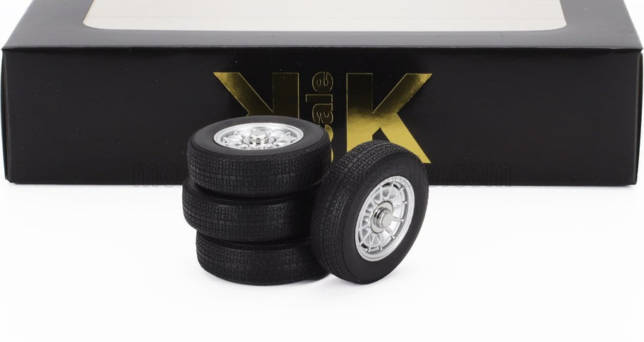 ACCESSORIES | SET 4X WHEELS AND RIMS FOR GHIBLI COUPE 1969 | BLACK CHROME