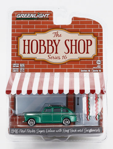 FORD USA | FORDOR SUPER DELUXE WITH SURFBOARD 1946 | GREEN