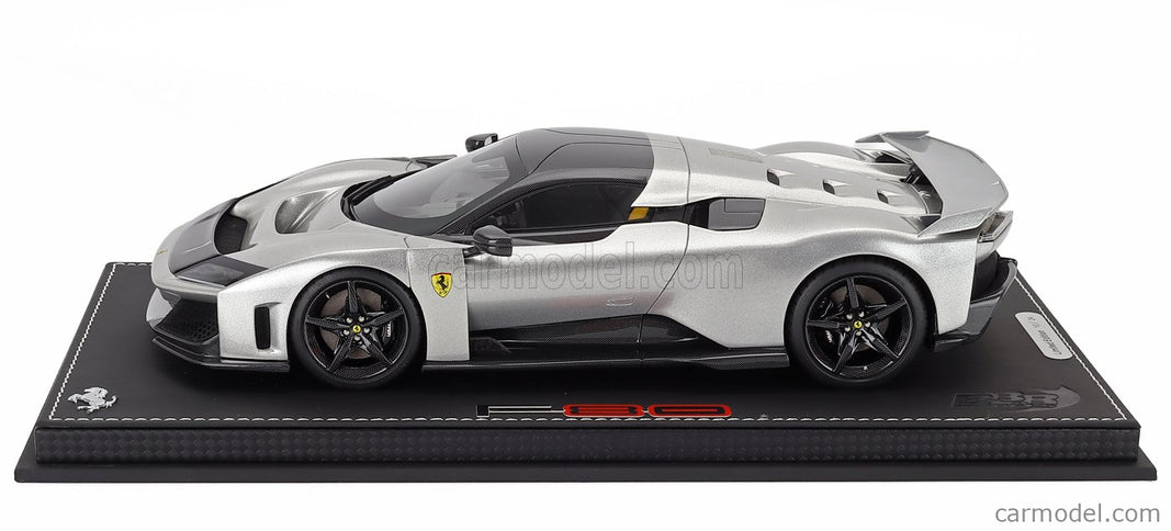 Ferrari F80 2024 - Carbon Disky 1:18 BBR Models Alluminio Lucido - sivá