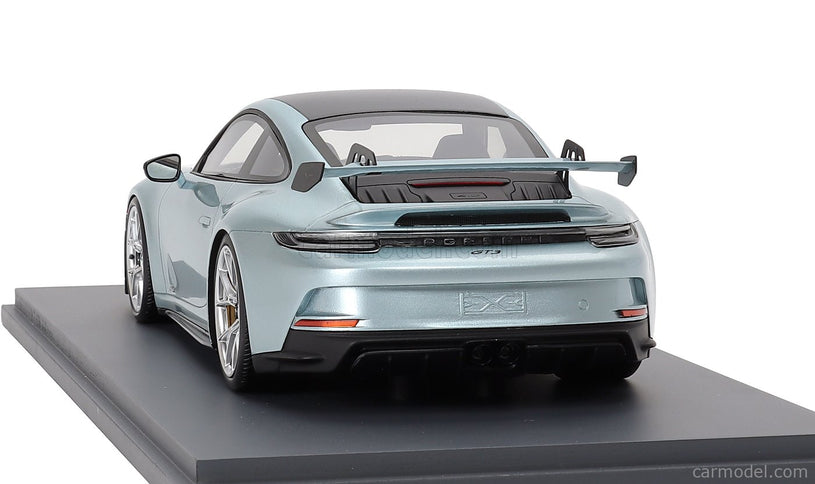 Porsche 911 992 GT3 Coupe 2022 1:18 Schuco strieborná čierna