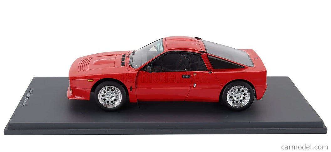 Lancia 037 Street Version 1982 1:18 Schuco červená