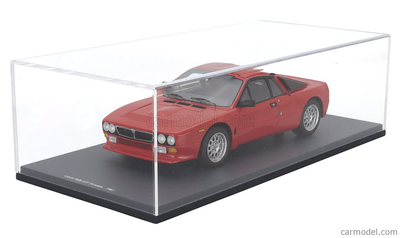 Lancia 037 Street Version 1982 1:18 Schuco červená