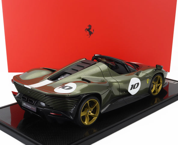 FERRARI | DAYTONA SP3 SERIE ICONA N 10 OPEN ROOF 2022 - CON VETRINA - WITH SHOWCASE | VERDE MANZONI LUCIDO - GREEN MET SILVER