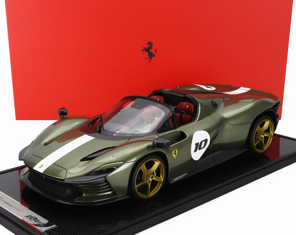 FERRARI | DAYTONA SP3 SERIE ICONA N 10 OPEN ROOF 2022 - CON VETRINA - WITH SHOWCASE | VERDE MANZONI LUCIDO - GREEN MET SILVER