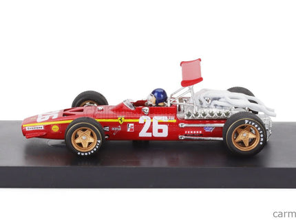 Ferrari F1 312 N°26 Víťaz France GP 1968 Jacky Ickx - With Driver Figúrka 1:43 Brumm červená biela
