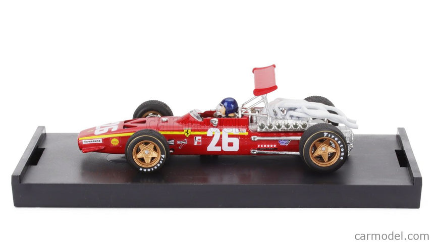 Ferrari F1 312 N°26 Víťaz France GP 1968 Jacky Ickx - With Driver Figúrka 1:43 Brumm červená biela