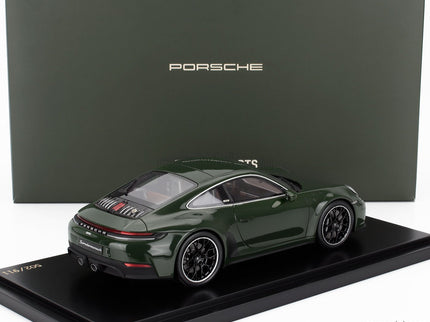 Porsche 911 992-2 Carrera GTS Coupe Cuarenta Edícia 2024 1:18 Spark Model zelená