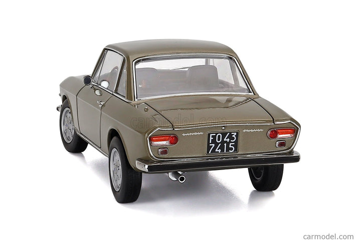 Lancia Fulvia 1971 1:18 Norev sivá metalická