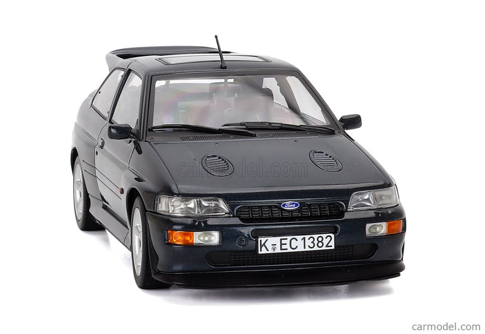 Ford Escort Cosworth 1992 1:18 Norev zelená