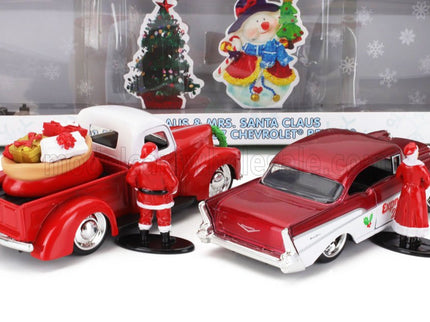 FORD USA | SET HOLIDAY RIDES 2022 - PICK-UP 1941 WITH CHEVROLET BEL AIR 1957 WITH SANTA CLAUS (BABBO NATALE) & MRS. SANTA CLAUS FIGURES | RED MET WHITE