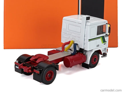 Volvo F10 Ťahač 2-ASSI 1983 1:43 IXO Models biela zelená červená
